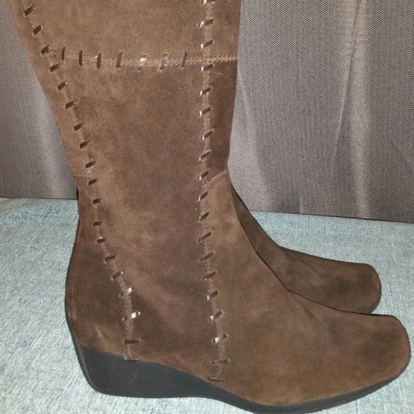 Easy Spirit Shoes - Easy Spirit Brown Suede Boots